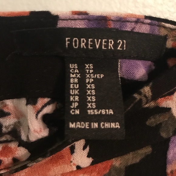 Forever 21 Flowy Floral Shorts - Picture 4 of 4